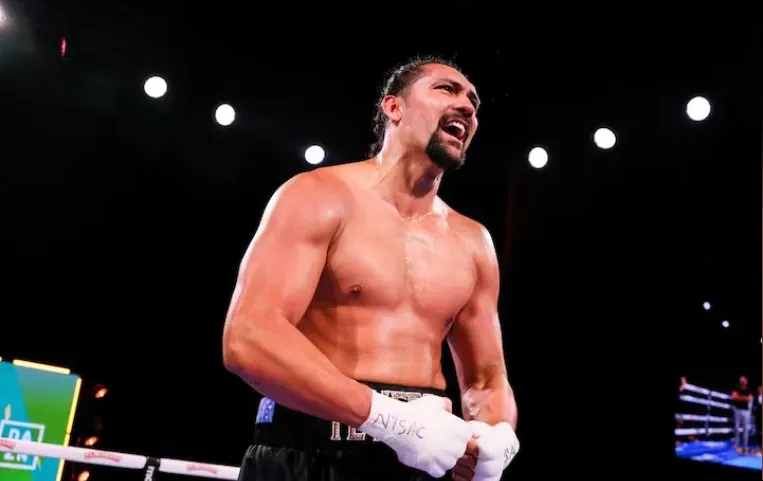 Teremoana Jnr Storms Past DeAndre Savage in Just Two Rounds